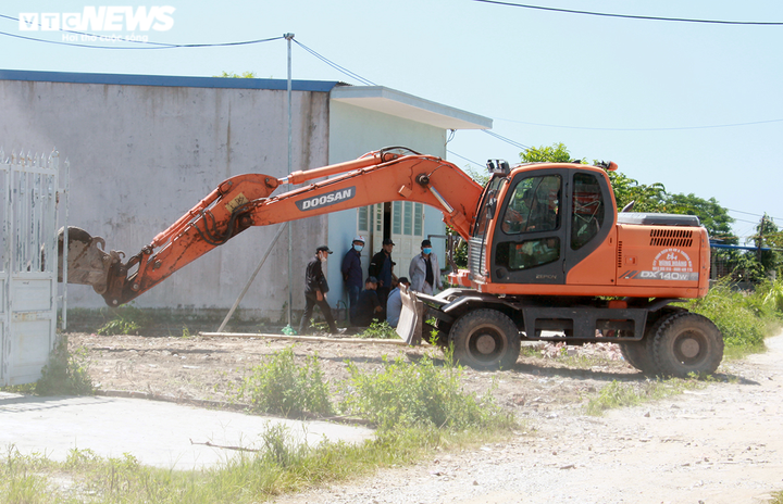 Cưỡng chế 159 công trình trái phép ở Hải Phòng: Xử lý nghiêm những kẻ kích động - 11