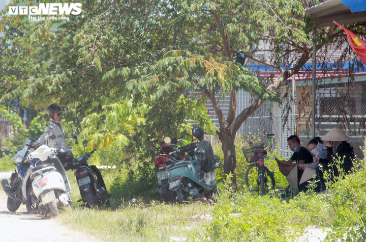 Cưỡng chế 159 công trình trái phép ở Hải Phòng: Xử lý nghiêm những kẻ kích động - 13