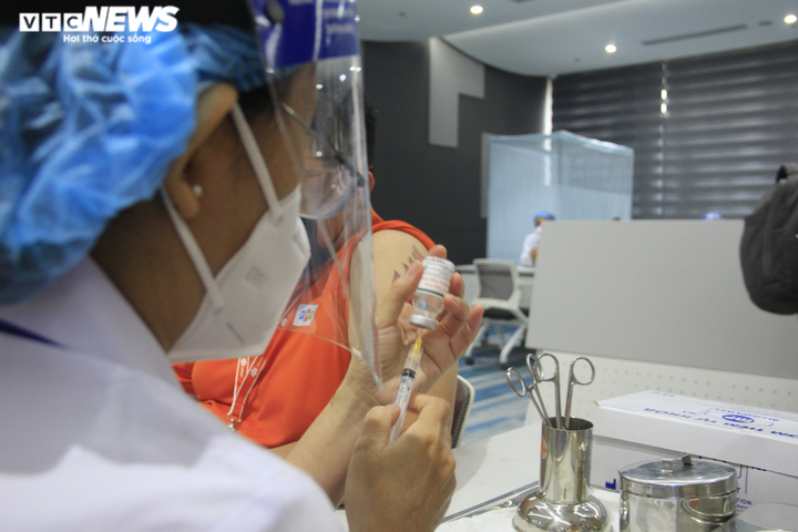 Phó Chủ tịch TP.HCM: Tuần tới là thời gian để chặn đứng nguồn dịch - 2