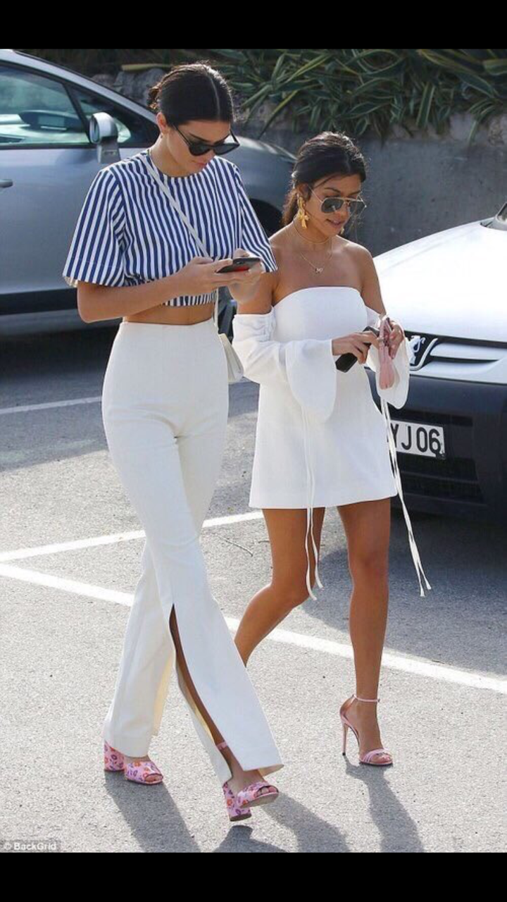 Dành cho cô nàng '3 mét bẻ đôi': Đứng cạnh Kendall Jenner, trông bạn thế này đây - 3