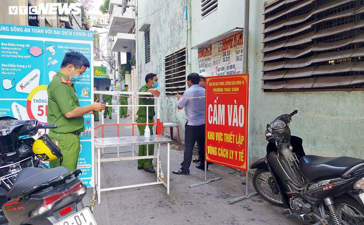 Đà Nẵng tìm 23 người đi khỏi vùng thiết lập cách ly y tế phòng chống COVID-19 - 1