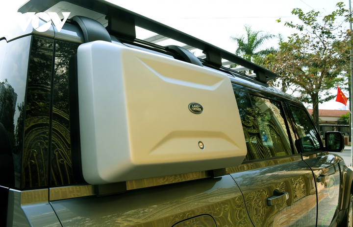 Land Rover Defender - mẫu SUV địa hình được mong đợi - 13