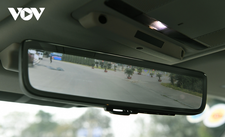 Land Rover Defender - mẫu SUV địa hình được mong đợi - 22