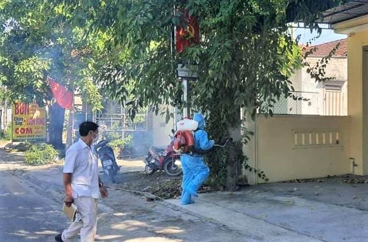 Nghệ An thông báo khẩn tìm người đến các địa điểm liên quan ca mắc COVID-19 - 1