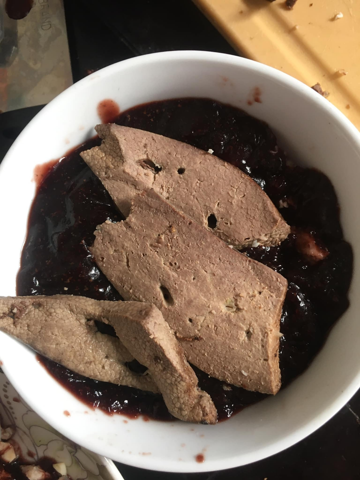 Hăm hở học làm tiết canh củ dền, cô nàng tạo sản phẩm khiến 'lão chồng' bỏ chạy - 3