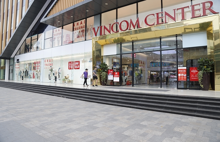 Vincom Retail sáp nhập hai công ty con - 1