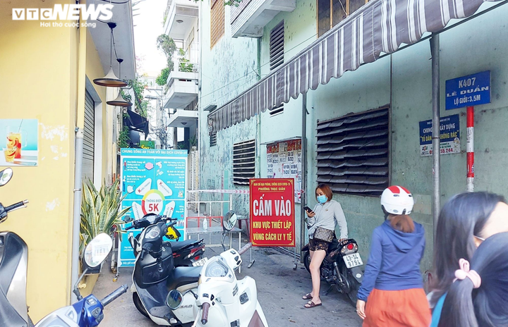 Đà Nẵng ghi nhận 4 ca mắc COVID-9, có 2 bệnh nhân là học sinh - 2