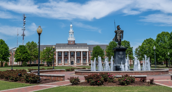 Học Quản trị khách sạn kiểu Mỹ có lợi thế như thế nào - 1