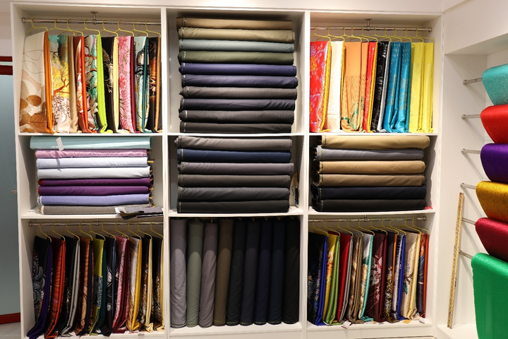 Vải áo dài Cẩm Tú - Chia sẻ kinh nghiệm chọn vải may áo dài - 3