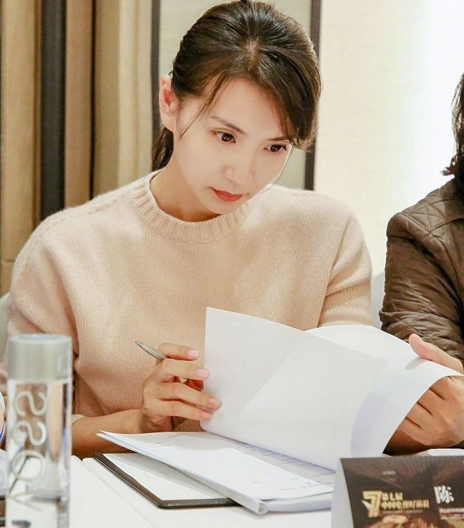 Vì sao 'Điêu Thuyền' Trần Hảo gây tranh cãi khi được phong giáo sư? - 1