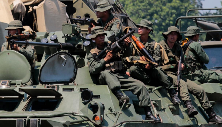 Nga chọc tức Mỹ, sẵn sàng bán thêm vũ khí cho Venezuela - 1