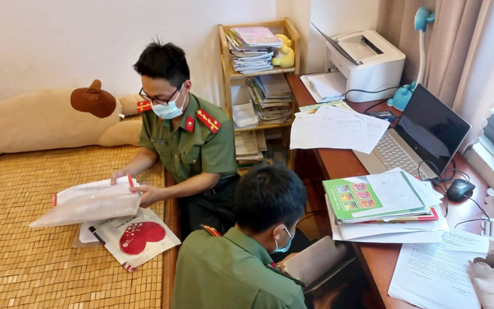 Khởi tố nữ phiên dịch viên tiếp tay cho người Trung Quốc nhập cảnh trái phép - 2