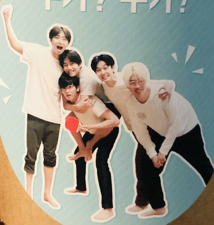 Hội bạn thân của Park Seo Joon: Điểm danh toàn mỹ nam nổi tiếng cả thế giới - 9