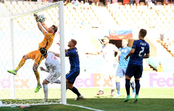 Trực tiếp bóng đá Slovakia vs Tây Ban Nha EURO 2020 - 5
