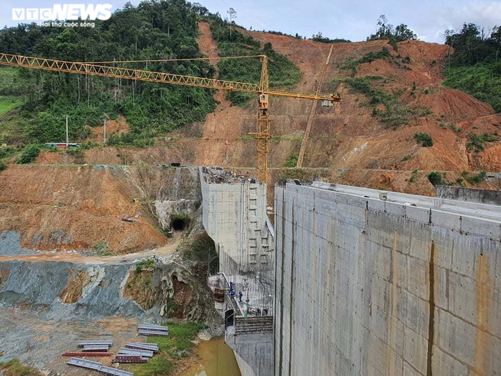 Quảng Nam loại khỏi quy hoạch 6 dự án thủy điện - 1