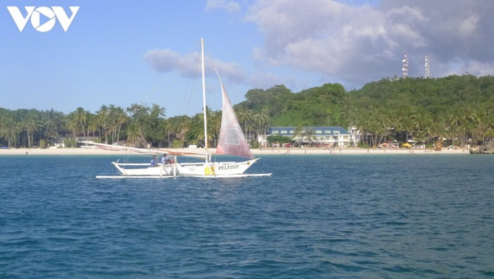 Trào lưu rời thủ đô, ở resort và làm việc từ xa tại Philippines - 2