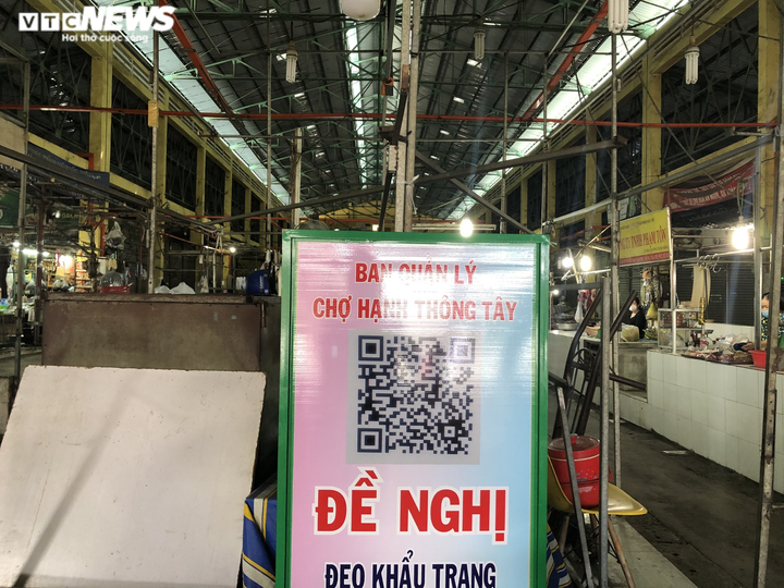 Ảnh: Hàng hóa chất đầy kệ, người Sài Gòn không cần lo thiếu thực phẩm - 3