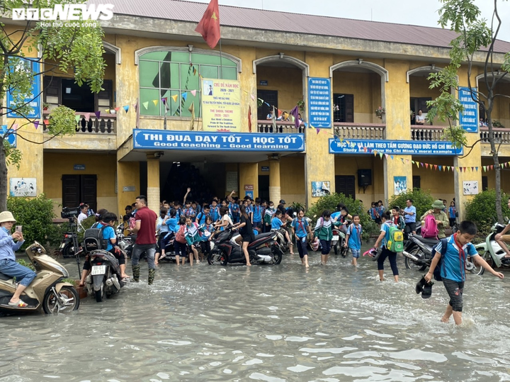 Xả thải ra môi trường, 8 doanh nghiệp ở Bắc Ninh bị phạt gần 2,5 tỷ đồng - 2