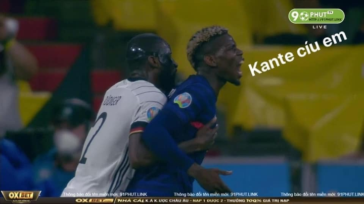 Loạt ảnh chế ‘gây cười’ nhất sau vòng bảng EURO, Ronaldo còn chịu thua một người - 5