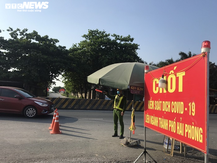 Hải Phòng điều tra vụ để lọt xe khách làm lây lan dịch bệnh - 1