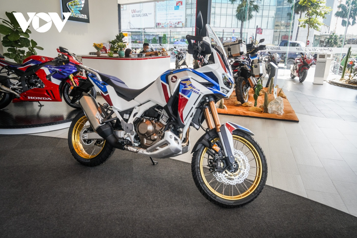 Cận cảnh Honda Africa Twin Adventure Sport giá gần 700 triệu đồng - 1