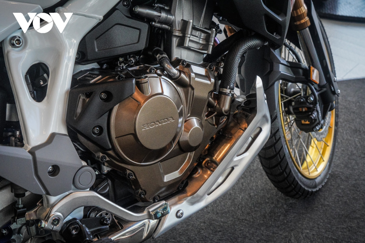 Cận cảnh Honda Africa Twin Adventure Sport giá gần 700 triệu đồng - 14