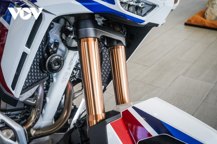Cận cảnh Honda Africa Twin Adventure Sport giá gần 700 triệu đồng - 10