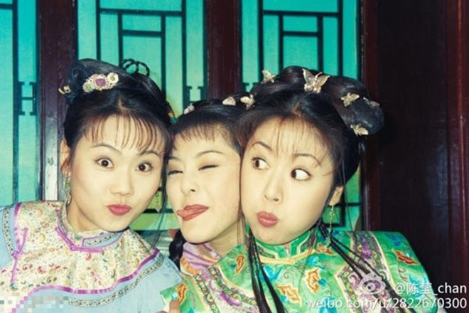 Hậu trường Hoàn Châu Cách Cách: Toàn chuyện xấu hổ, Triệu Vy mang danh trộm quần - 3