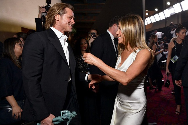 Jennifer Aniston khẳng định vẫn là bạn thân với Brad Pitt - 1