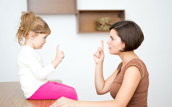 Phát hiện trẻ nói dối, phụ huynh có nên đánh mắng con? - 1