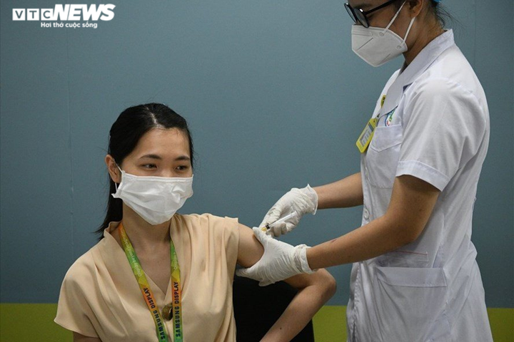 Bắc Ninh triển khai tiêm 60.000 liều vaccine phòng COVID-19 - 1