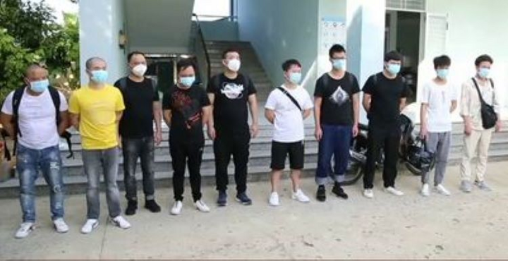 12 cán bộ công an Ninh Thuận bị cách ly sau khi trục xuất 10 người Trung Quốc - 2
