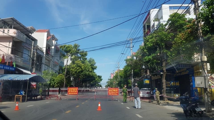 Phú Yên có thêm 7 ca dương tính SARS-CoV-2 - 1