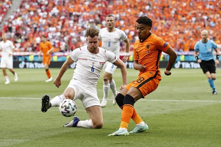 Trực tiếp bóng đá Hà Lan vs Séc vòng 1/8 EURO 2020 - 6