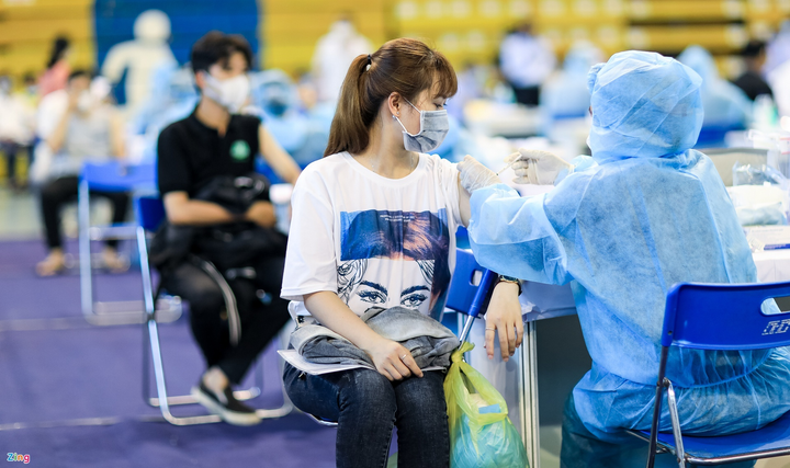 Ca nhiễm nCoV ở TP.HCM từng đến tiêm vaccine tại trường tiểu học - 1