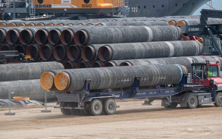 Ông Putin dùng dầu mỏ tập hợp quyền lực và trừng phạt đối thủ thế nào? - 2