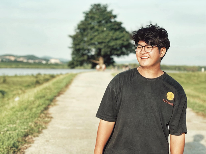 Núi của 'Mùa hoa tìm lại' tiết lộ hậu trường quay phim hài hước - 1