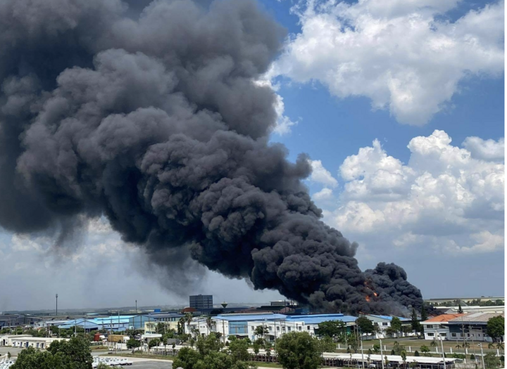 Cháy lớn tại khu công nghiệp Long Bình, Đồng Nai - 1