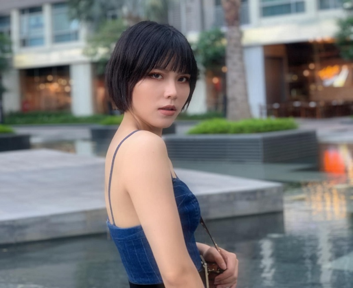 Ngoài đời, Diệp 'Hương vị tình thân' xinh đẹp, quyến rũ khác hẳn trên phim - 4