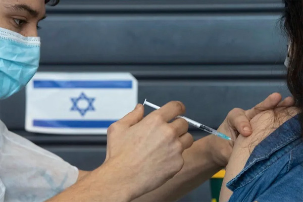 Biến thể Delta tấn công người đã tiêm vaccine COVD-19 thế nào? - 1