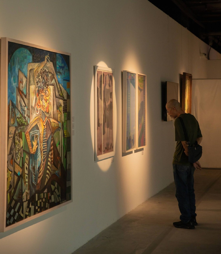 Cuộc sống đa sắc màu trong triển lãm: Chúng ta đang 'nghịch' gì? - 2