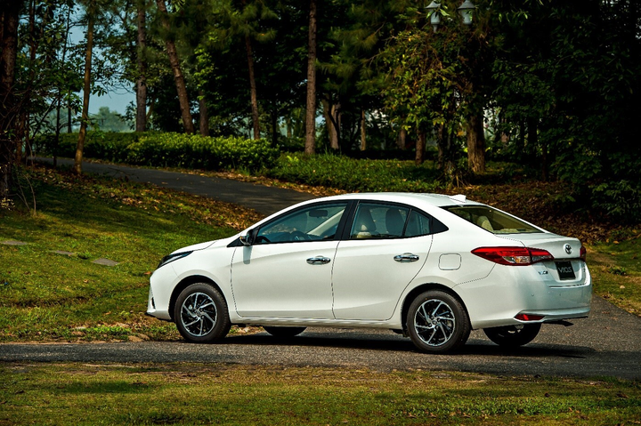 Đi tìm ‘ông vua’ về tiết kiệm chi phí phân khúc sedan hạng B - 4