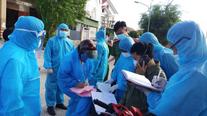 Tìm người liên quan đến ca mắc COVID-19 ở Hà Tĩnh - 1