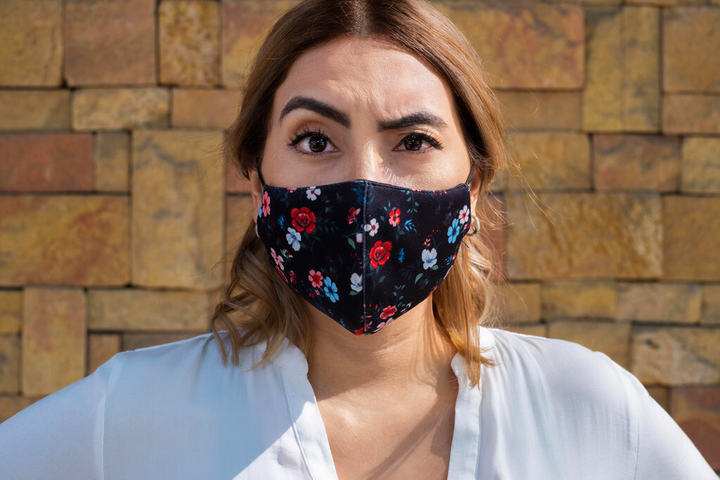 WHO gây hoang mang khi kêu gọi người tiêm đủ liều vaccine đeo khẩu trang - 1