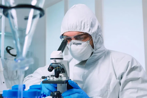 Đặc điểm chung của hầu hết các bệnh nhân qua đời do COVID-19 ở Mỹ - 1