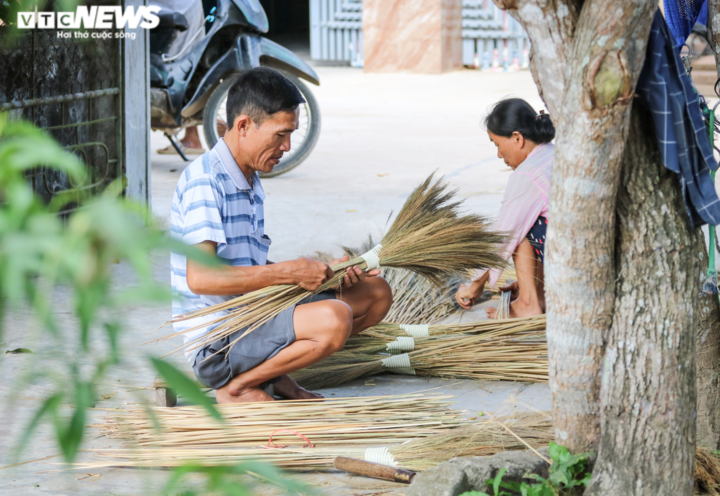 Ảnh: Làng nghề trăm năm tuổi ở Hà Tĩnh sống khỏe giữa mùa dịch COVID-19 - 6