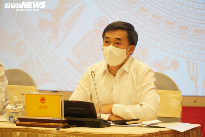 Thứ trưởng Bộ Y tế: Sẽ có nhiều hỗ trợ sản xuất vaccine COVID-19 trong nước - 1