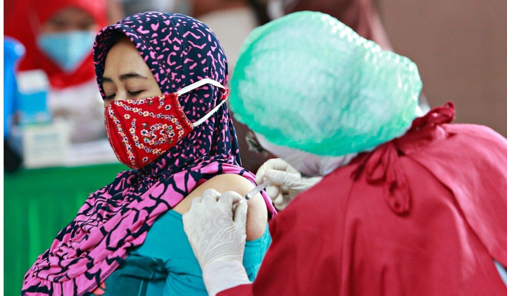 Làn sóng chống vaccine khiến Đông Nam Á khó đánh bại COVID-19 - 2