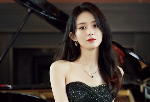 Phản ứng của Triệu Lệ Dĩnh trước tin có đại gia theo đuổi, hứa nuôi con riêng - 2