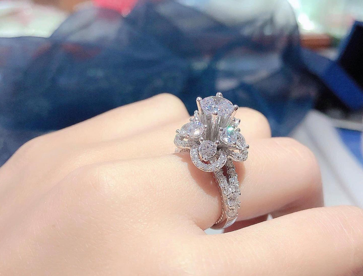 Trang sức Thu Dương: 'Thiên đường' phụ kiện trang sức nổi tiếng Hà Nội - 2